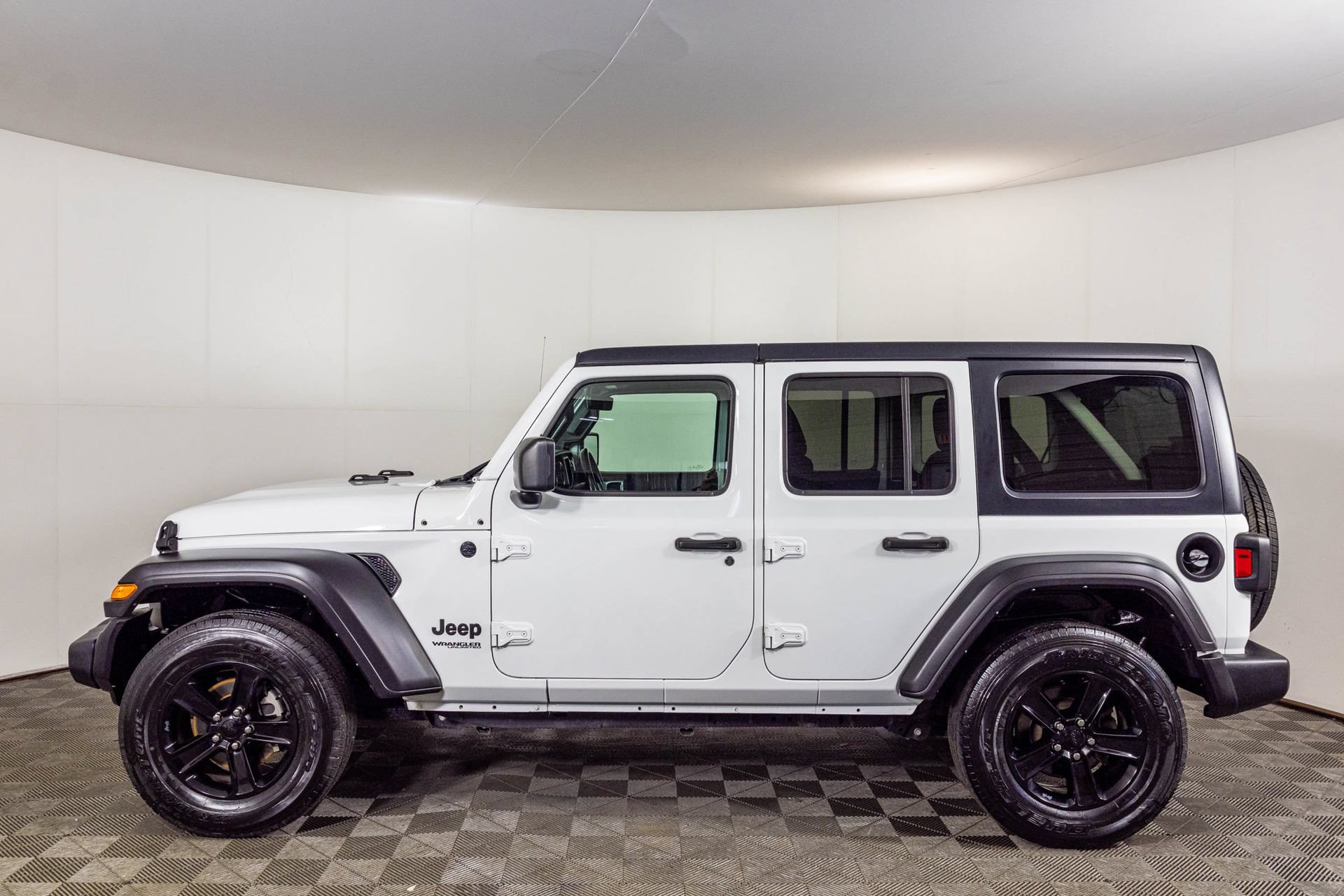 Used 2022 Jeep Wrangler Unlimited Sport AWD/4WD image 19