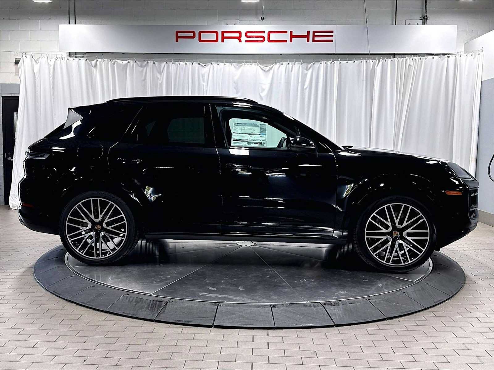 New 2026 Porsche Cayenne S AWD/4WD image 8