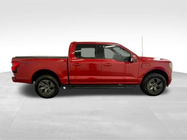 New 2023 Ford F150 Lightning Lariat w/ Equipment Group 511A High image 4