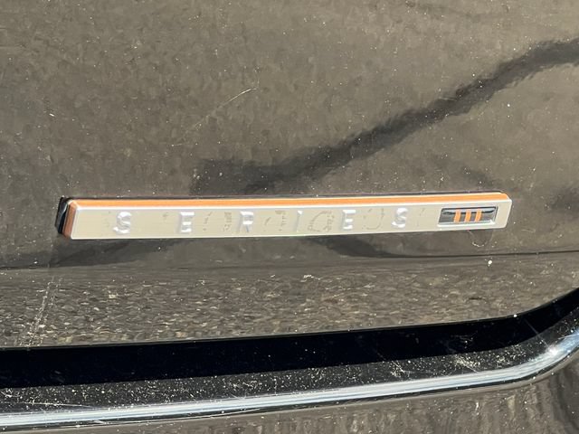 Used 2024 Jeep Grand Wagoneer L Series III w/ Rear Seat Video Group 1 AWD/4WD image 11