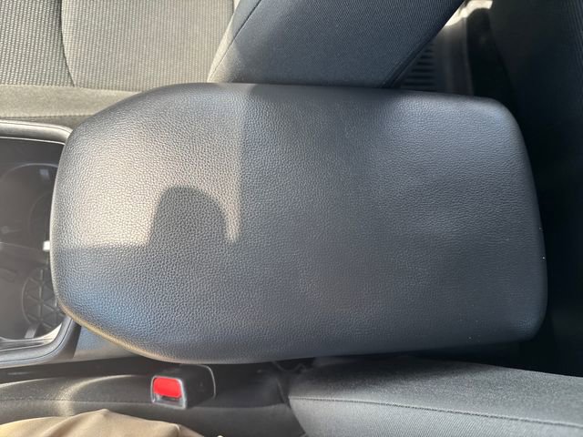 Used 2023 Toyota RAV4 LE AWD/4WD image 26