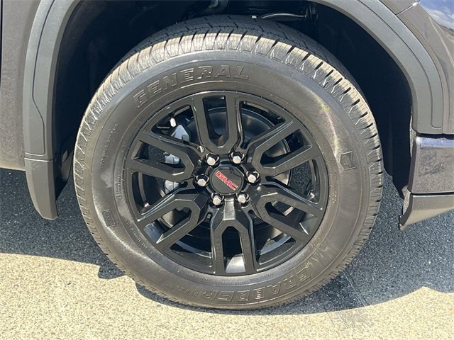 New 2026 GMC Sierra 1500 Elevation w/ LPO, Elevation Black Package image 32