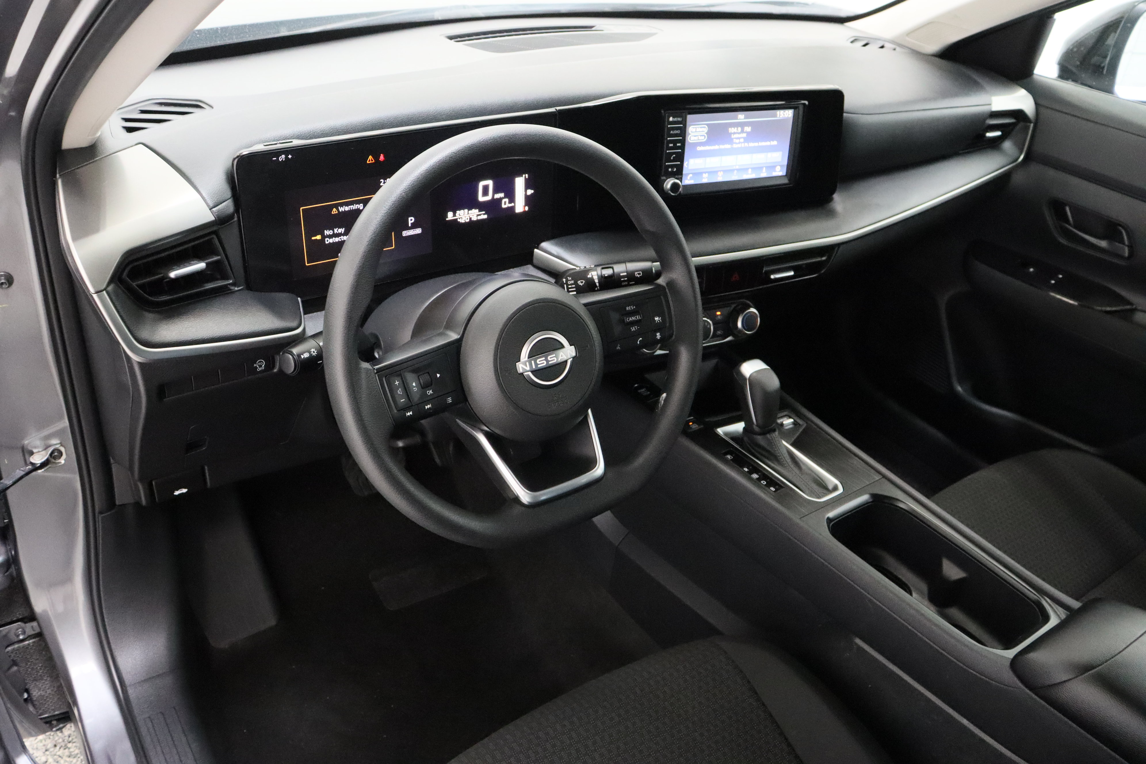 Used 2025 Nissan Kicks S FWD image 13