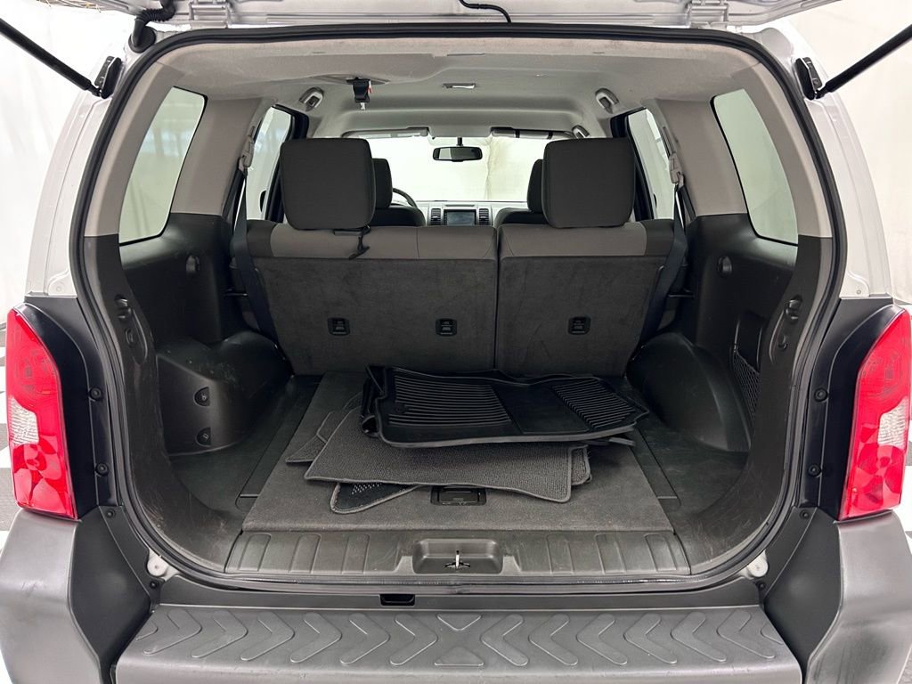 Used 2012 Nissan Xterra X image 10
