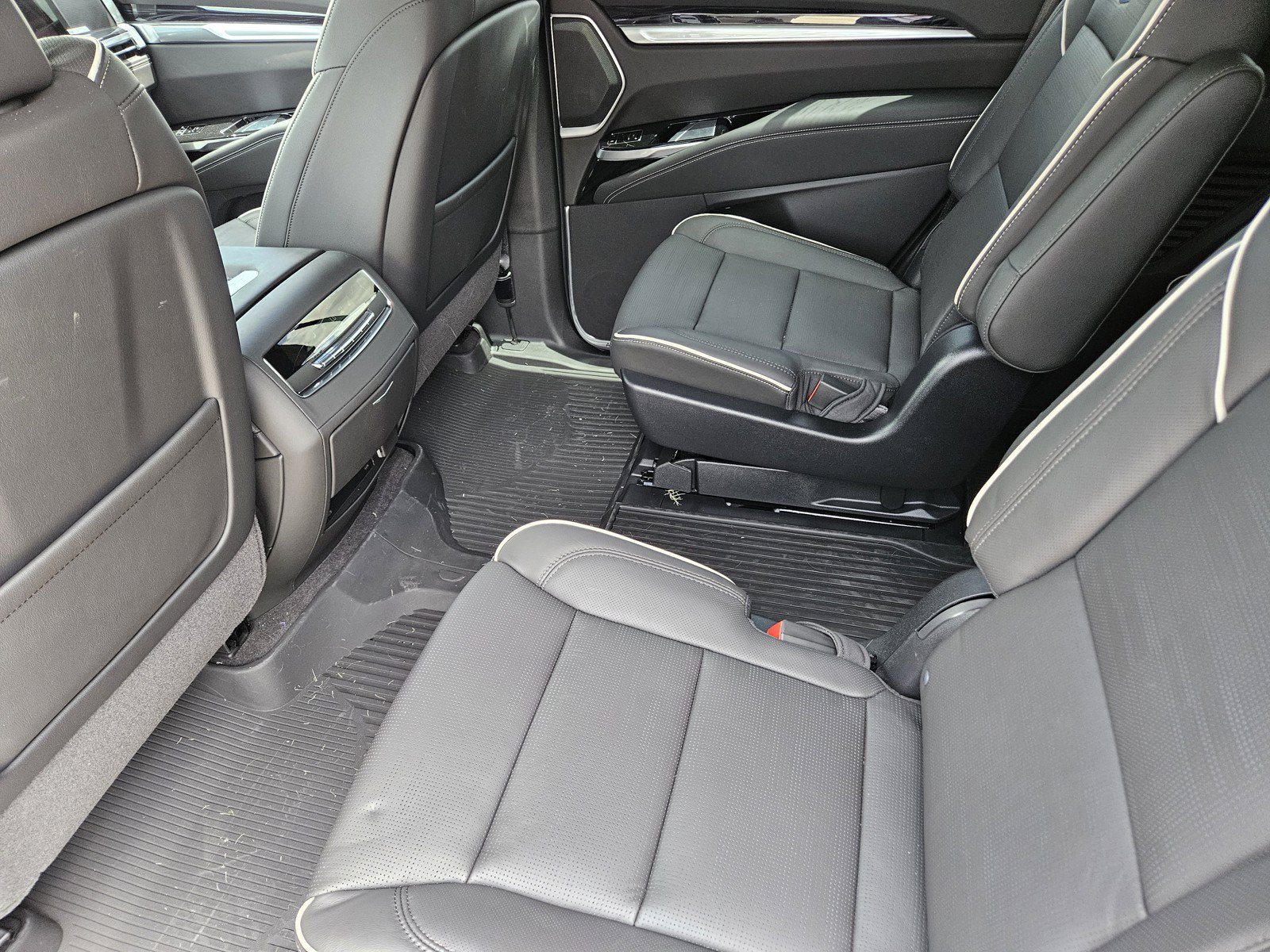 New 2026 Cadillac Escalade Sport w/ Touring Package AWD/4WD image 20