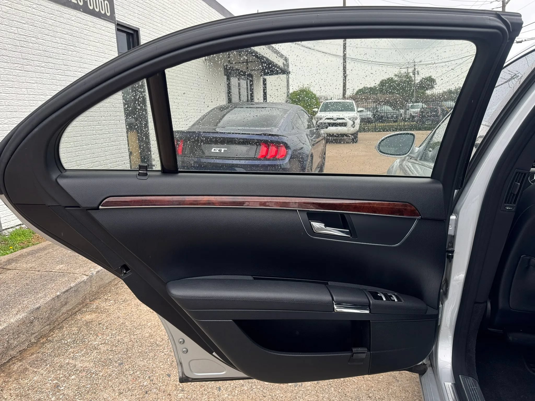 Used 2009 Mercedes-Benz S 550 image 26