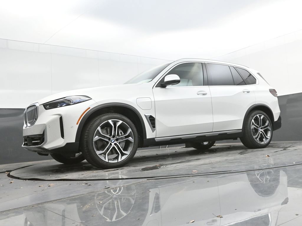 New 2026 BMW X5 xDrive50e AWD/4WD image 48