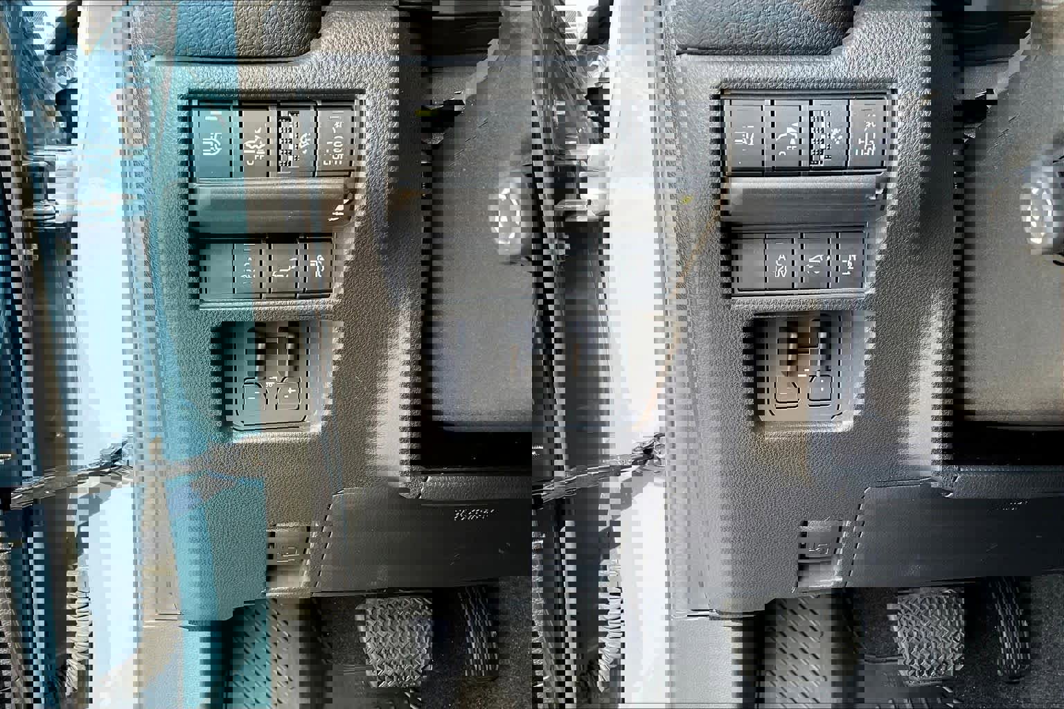 Used 2024 Toyota Land Cruiser image 34