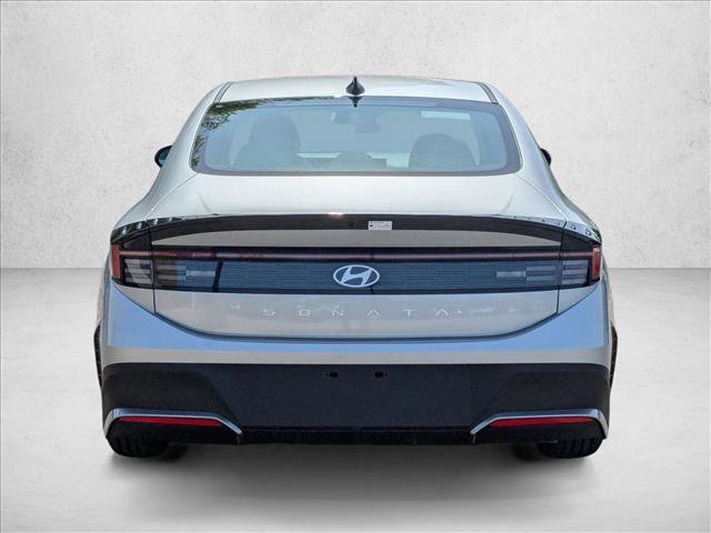 Used 2025 Hyundai Sonata SE image 8