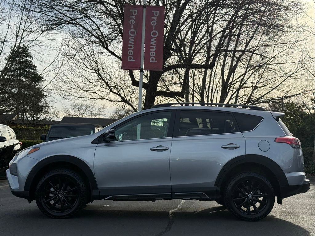 Used 2018 Toyota RAV4 Adventure image 2