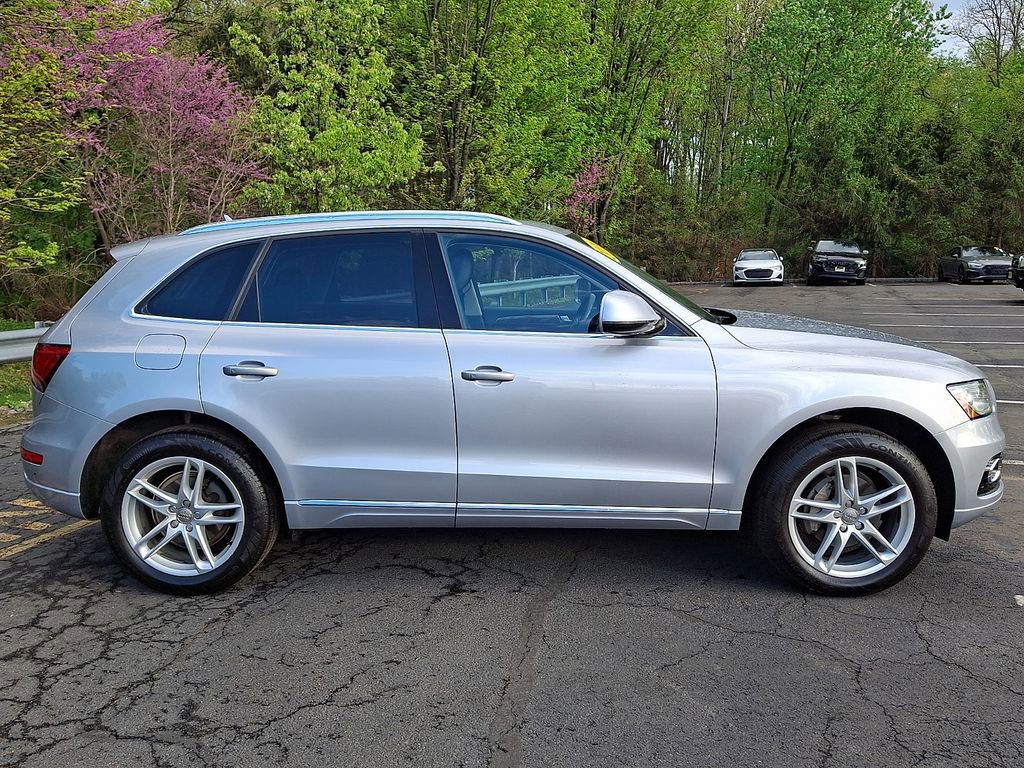Used 2016 Audi Q5 2.0T Premium Plus w/ Technology Package image 14
