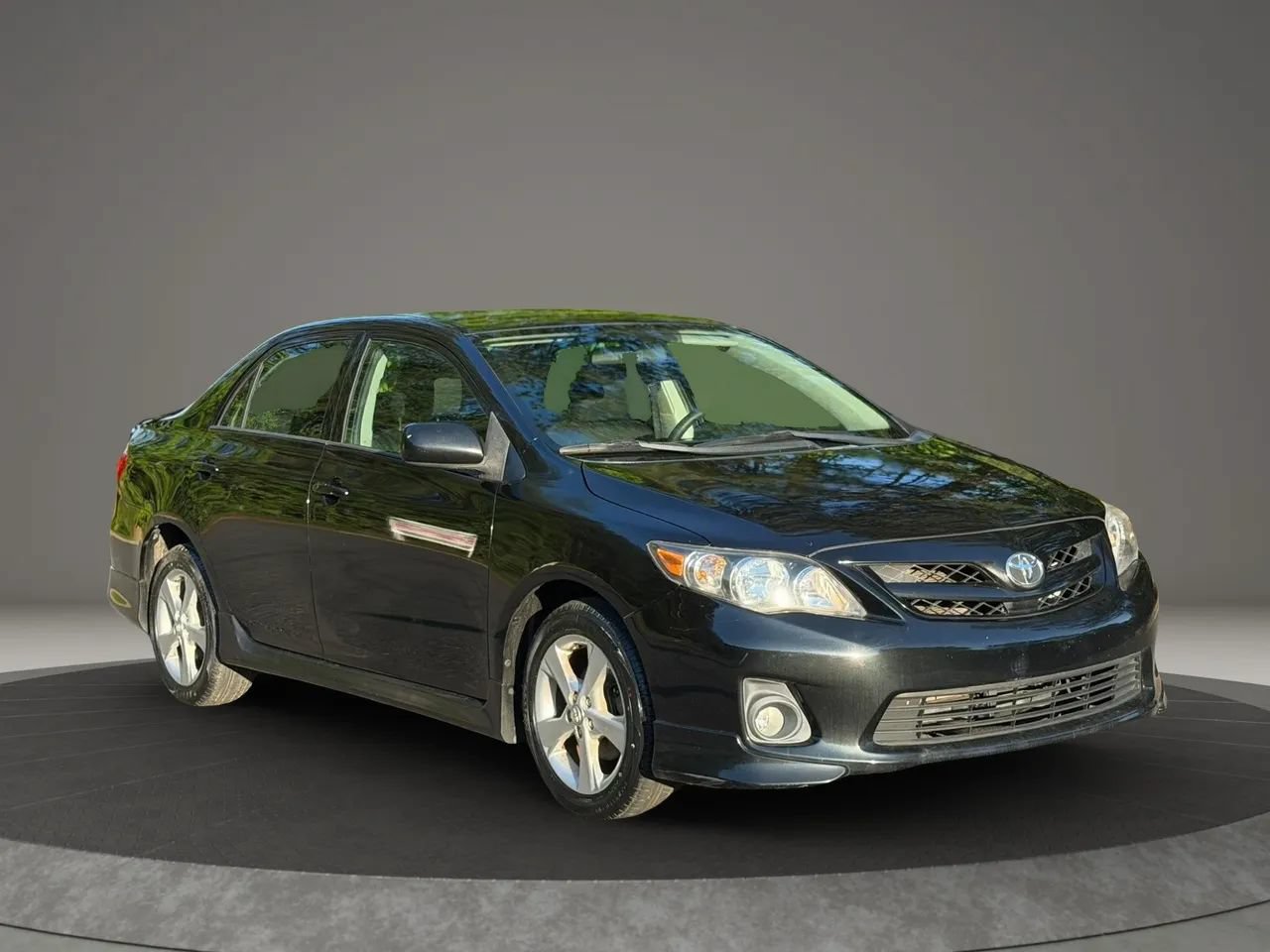 Used 2011 Toyota Corolla S FWD image 3