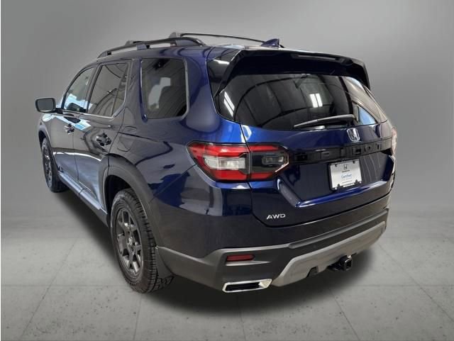 Certified 2024 Honda Pilot Elite image 2