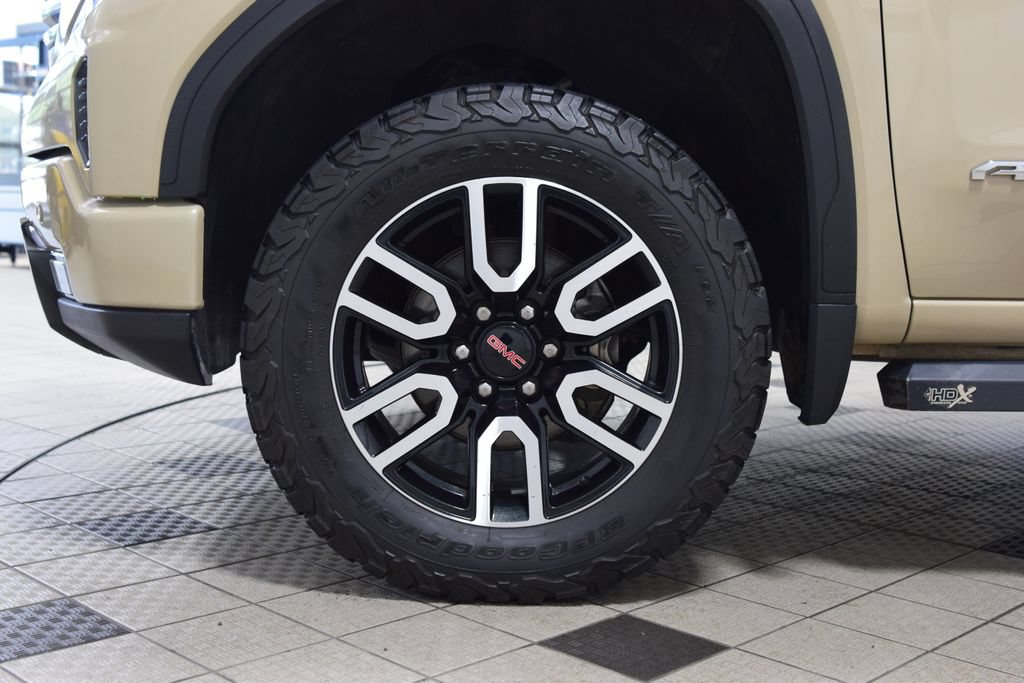 Used 2023 GMC Sierra 1500 AT4 w/ AT4 Premium Package AWD/4WD image 26