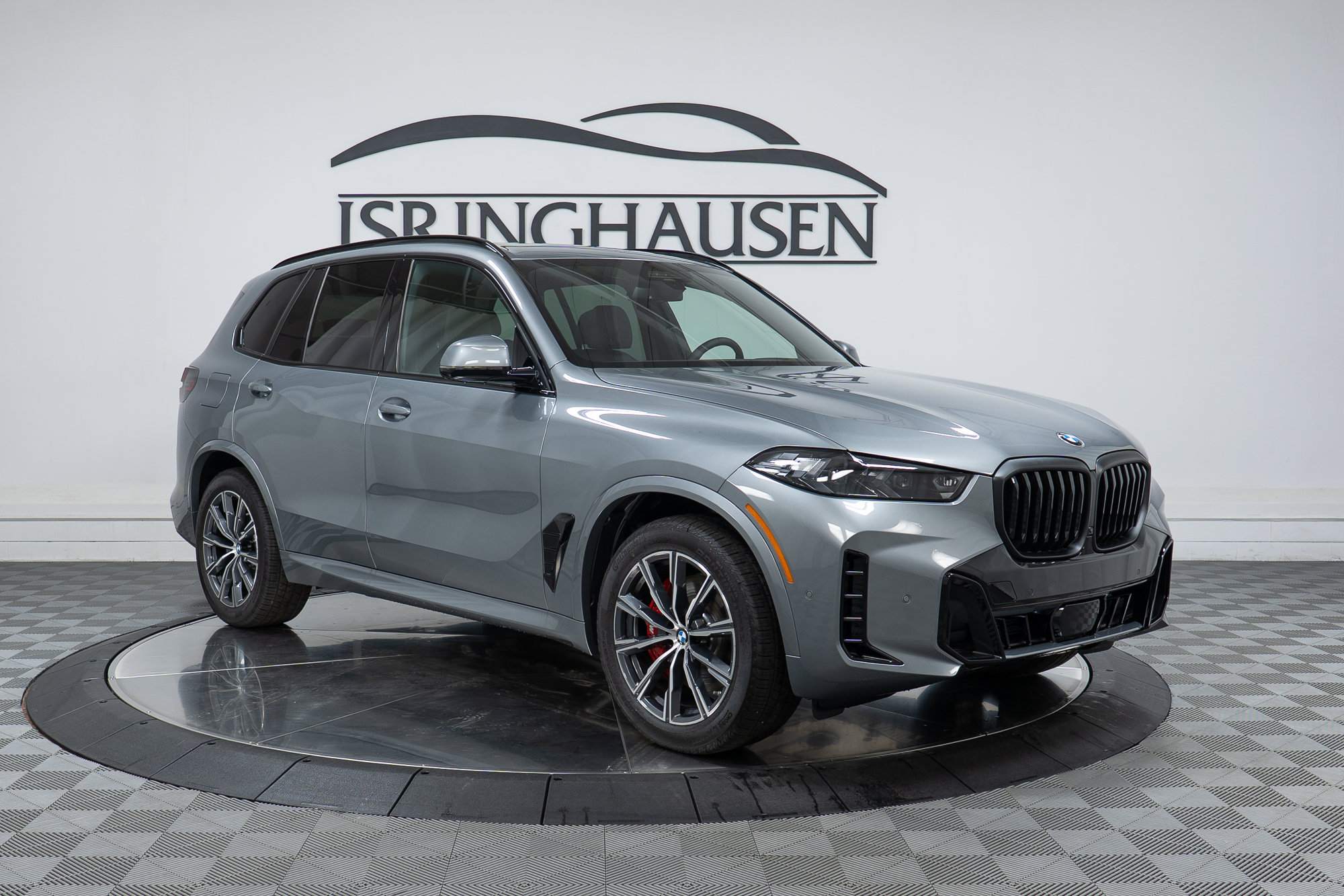 New 2026 BMW X5 xDrive40i w/ M Sport Package AWD/4WD image 3