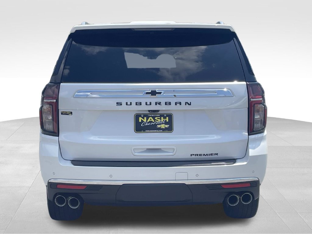 Used 2023 Chevrolet Suburban Premier AWD/4WD image 4