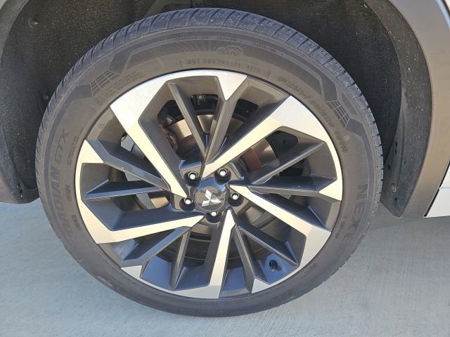 Used 2022 Mitsubishi Outlander SEL image 10