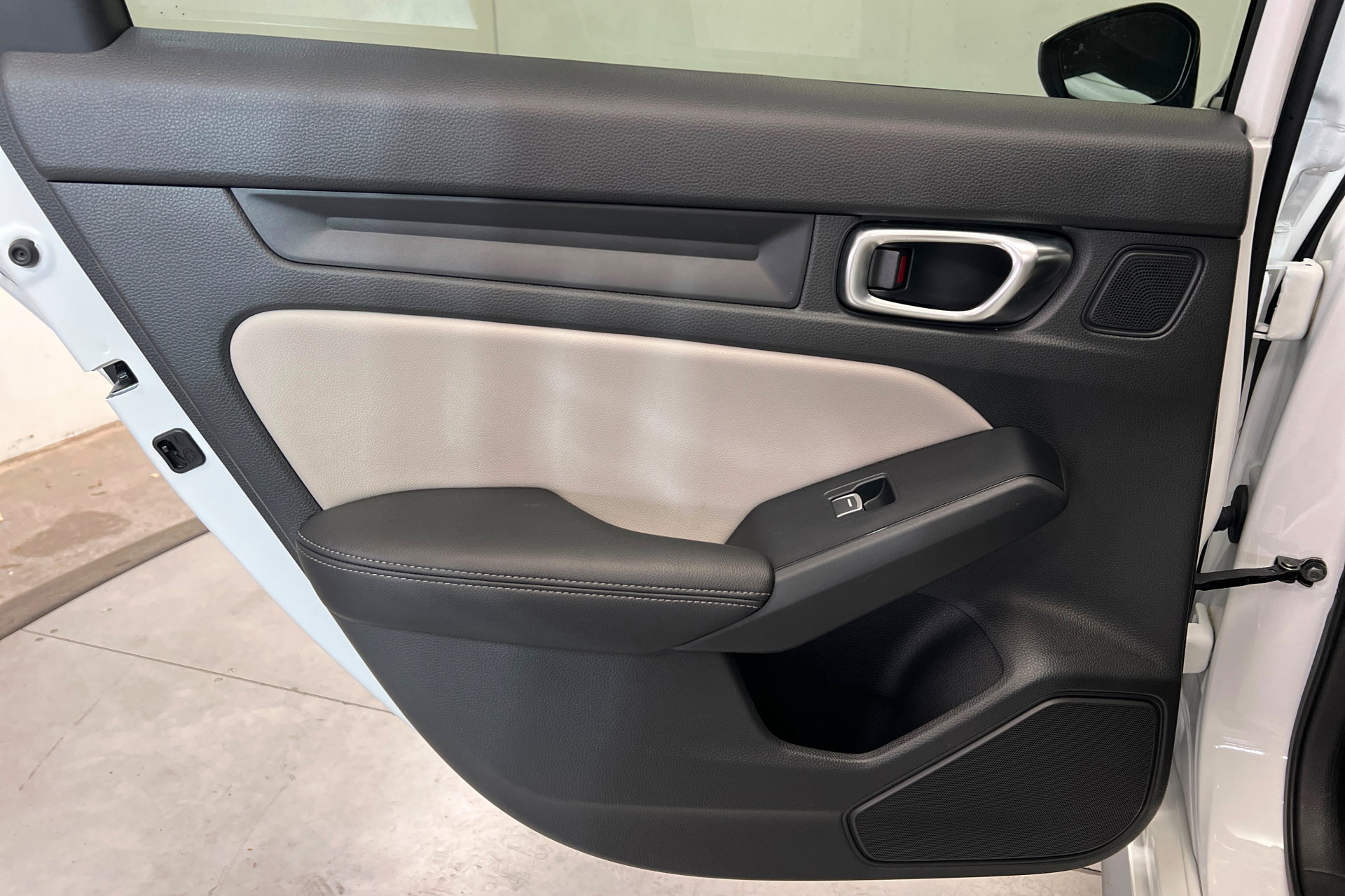 Used 2024 Honda Civic EX-L image 18