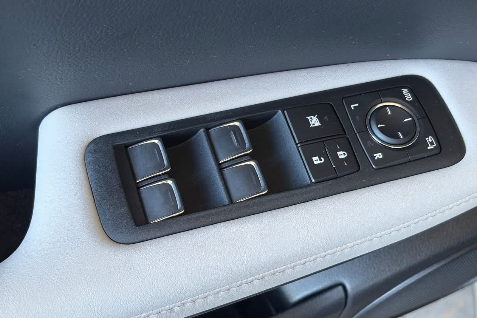 Used 2022 Lexus RX 350 FWD w/ Premium Package image 13