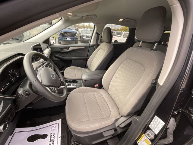 Used 2022 Ford Escape SE w/ Cold Weather Package AWD/4WD image 12