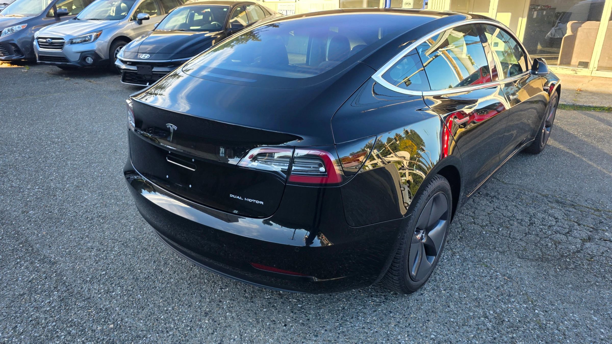 Used 2018 Tesla Model 3 Long Range image 5
