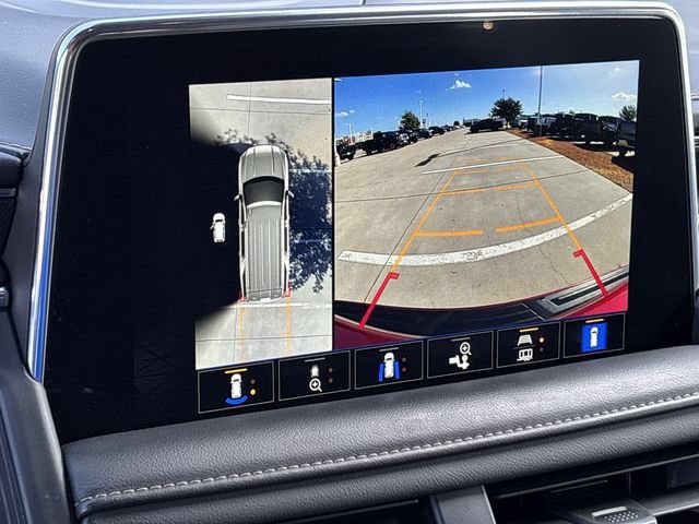 Used 2024 GMC Yukon AT4 w/ Technology Package AWD/4WD image 19