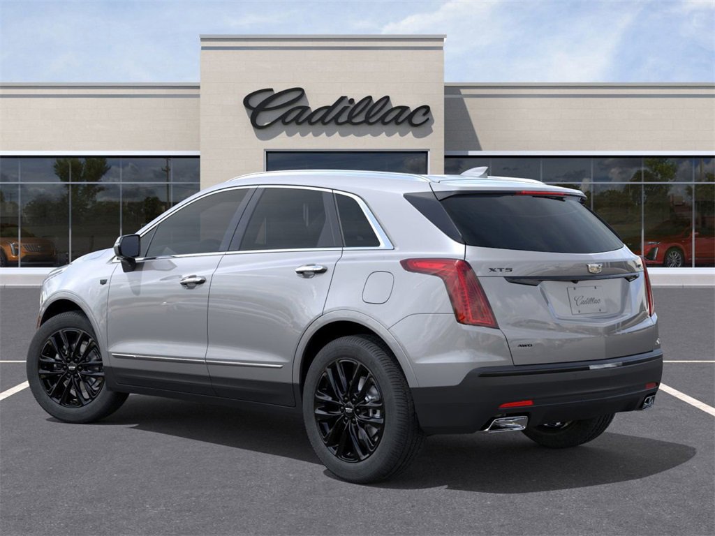 New 2026 Cadillac XT5 Luxury image 3