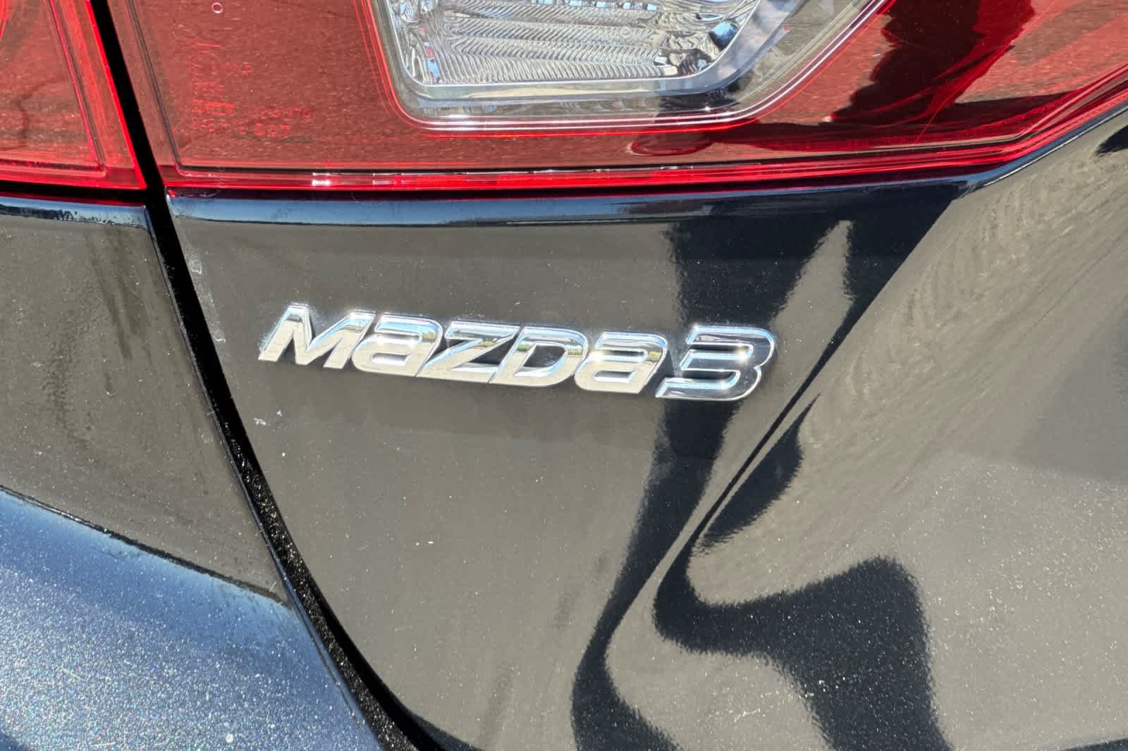 Used 2016 MAZDA MAZDA3 i Sport FWD image 30