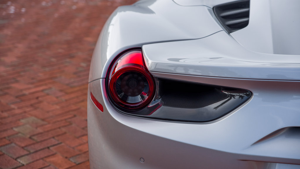 Used 2018 Ferrari 488 Spider RWD image 34