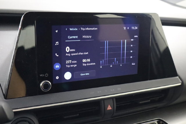 Used 2025 Toyota Prius LE FWD image 38
