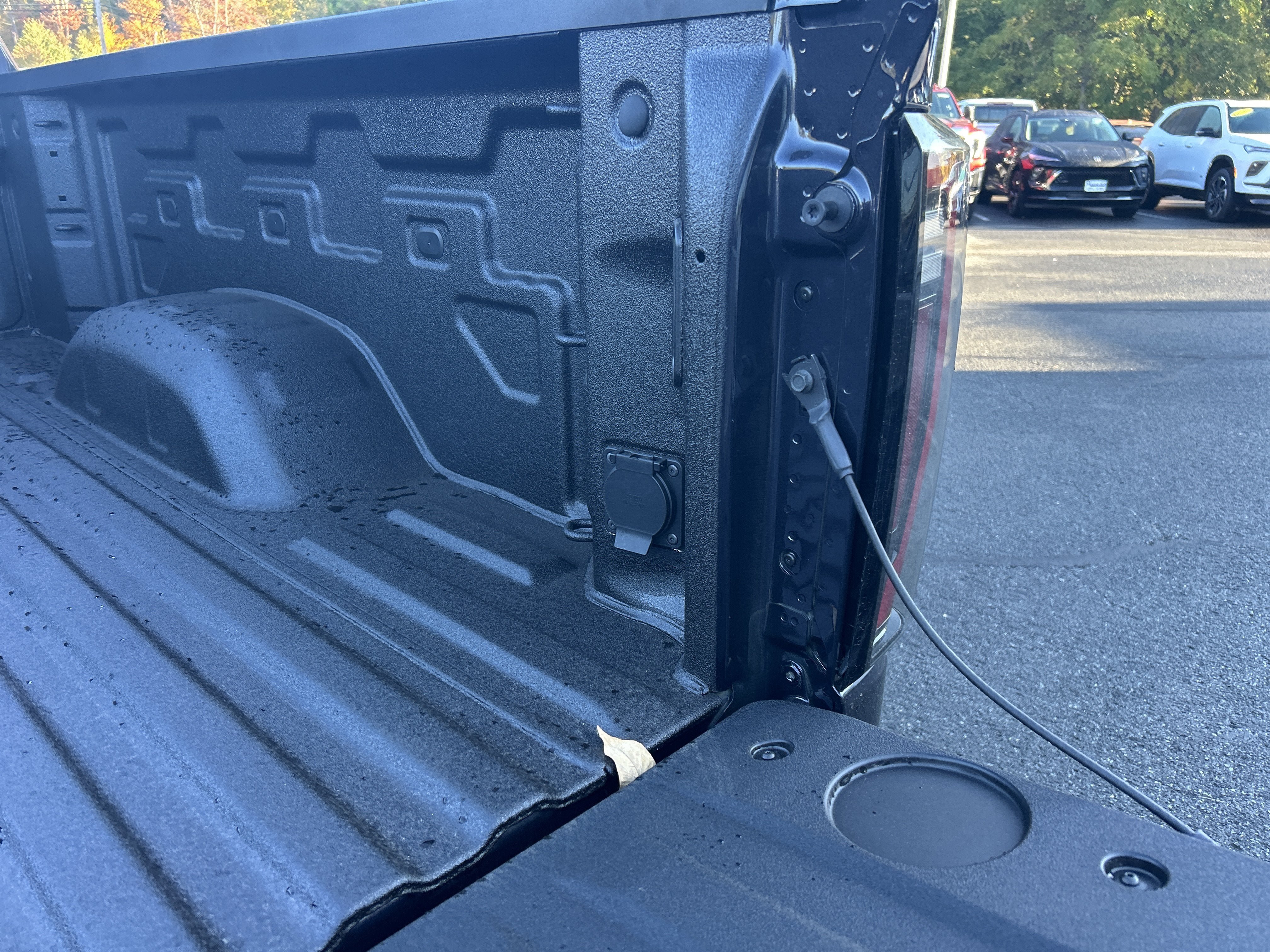 New 2026 GMC Sierra 2500 AT4 w/ AT4 Premium Plus Package AWD/4WD image 13