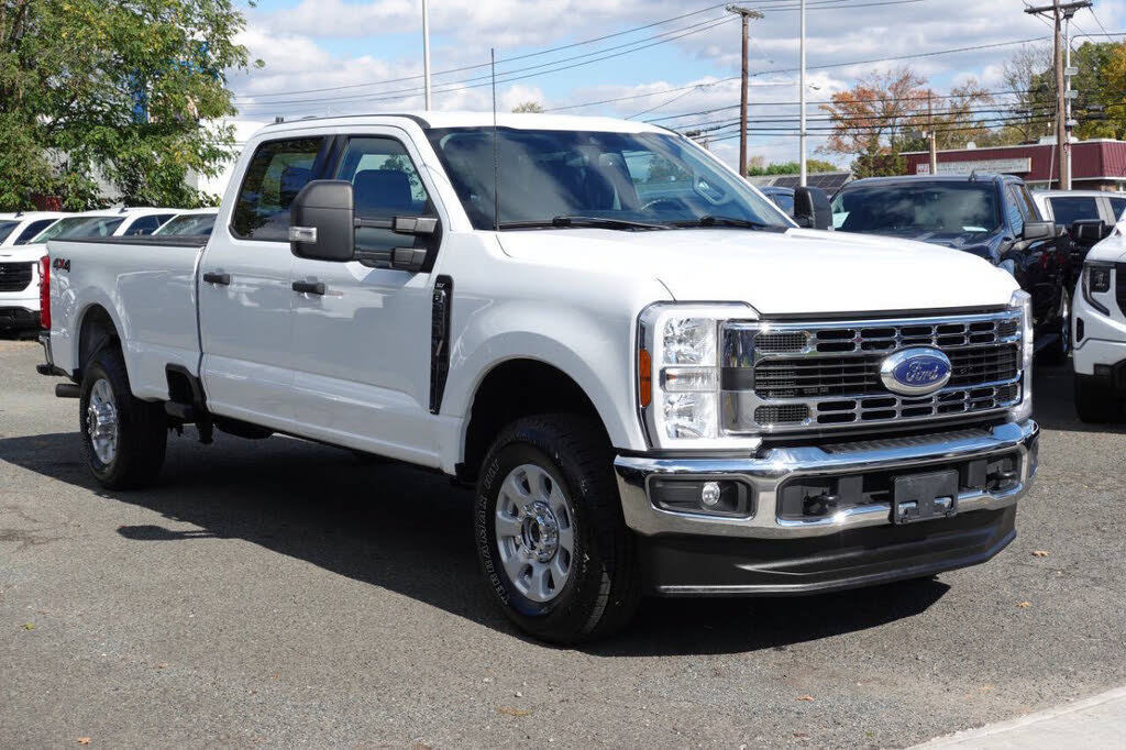 Used 2023 Ford F250 XLT AWD/4WD image 5