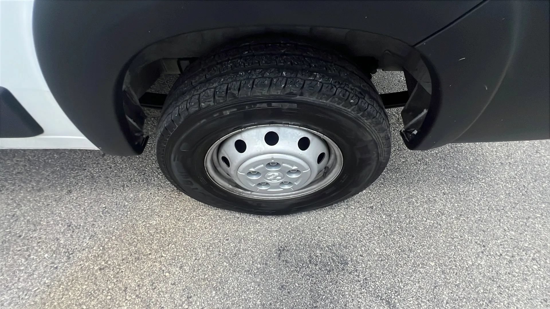 Used 2023 RAM ProMaster 2500 FWD image 34