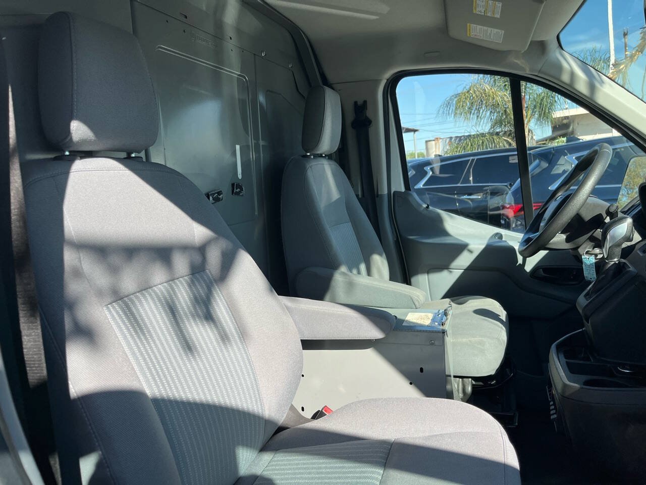 Used 2018 Ford Transit 250 148 Low Roof RWD image 33