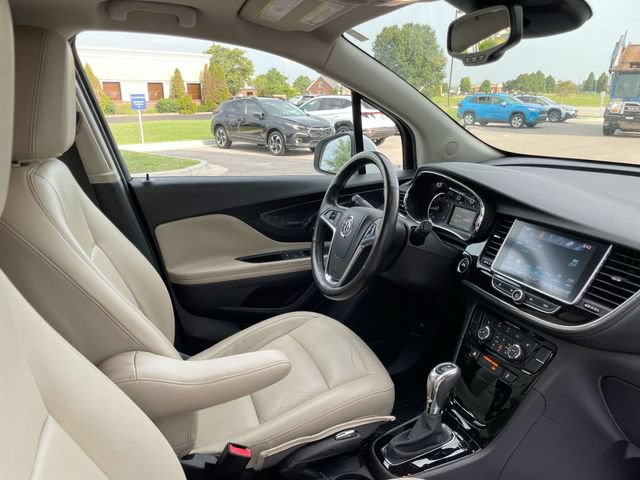 Certified 2018 Buick Encore Essence w/ Experience Buick Package FWD image 18