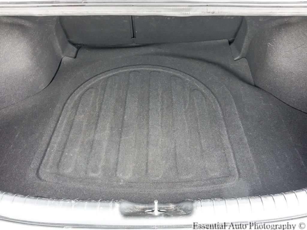 Used 2025 Hyundai Elantra SEL FWD image 24