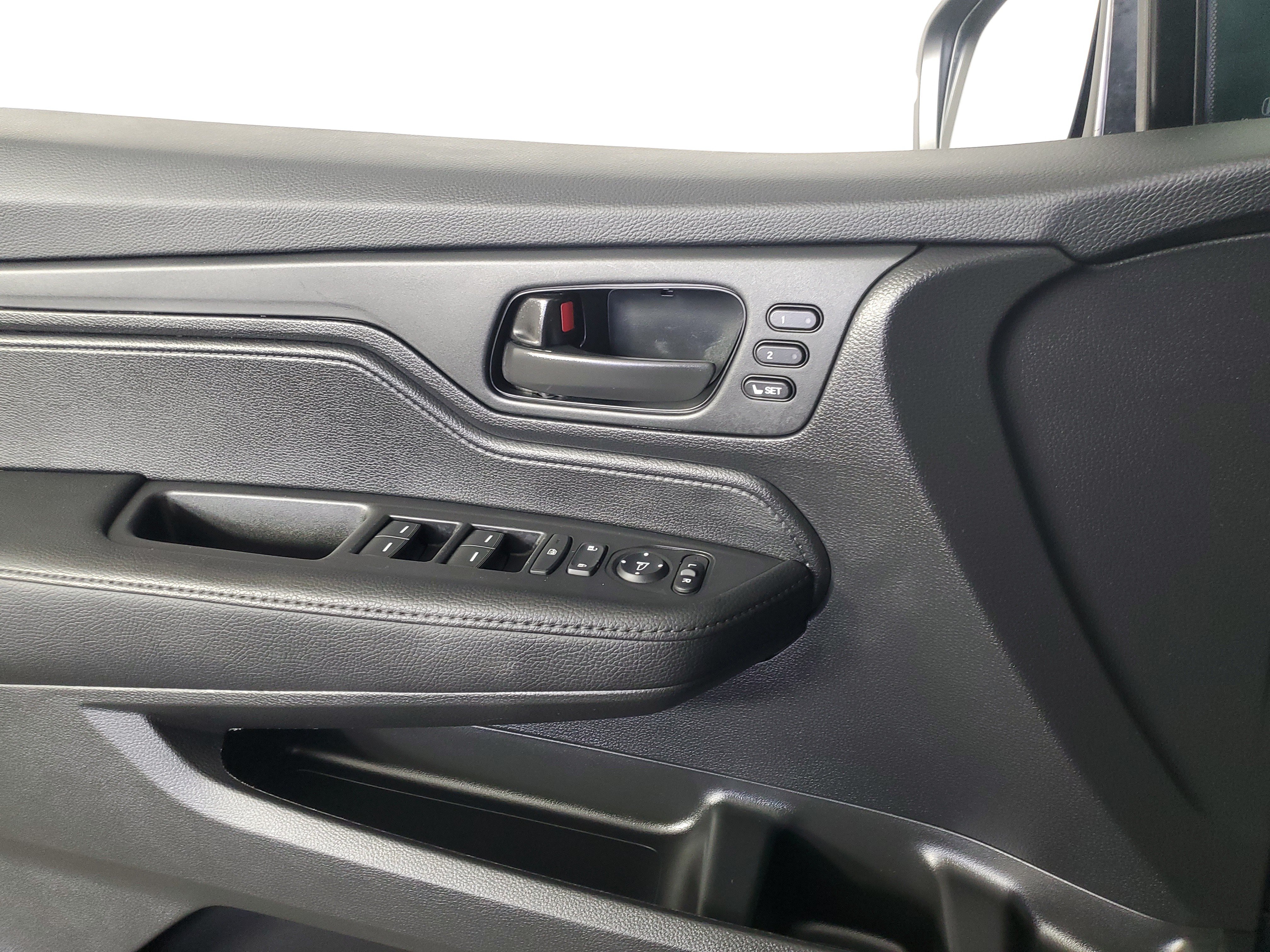 Used 2025 Honda Odyssey EX-L image 29