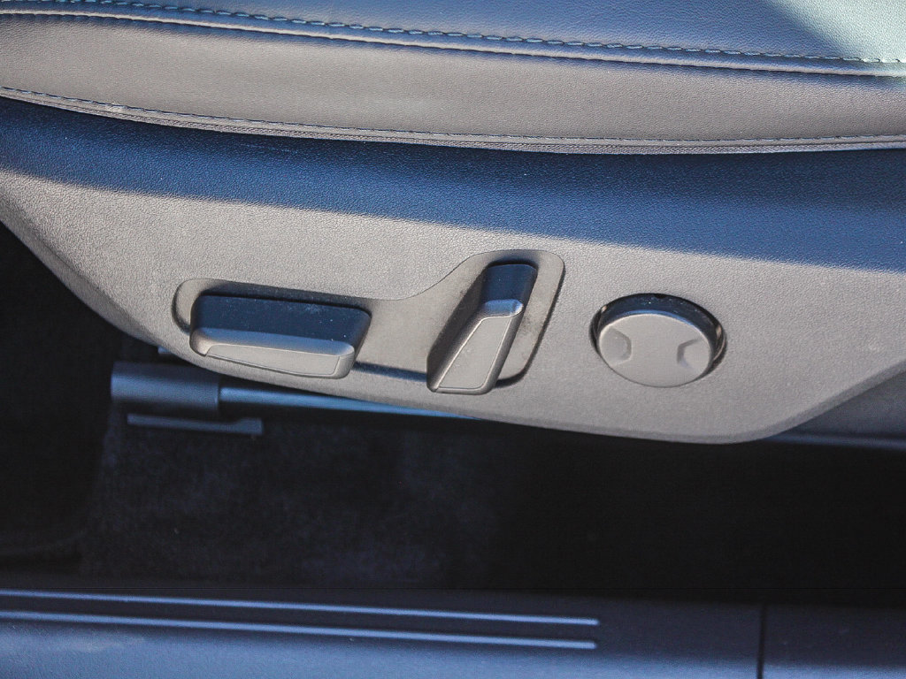 Used 2023 Kia Niro EX FWD image 22
