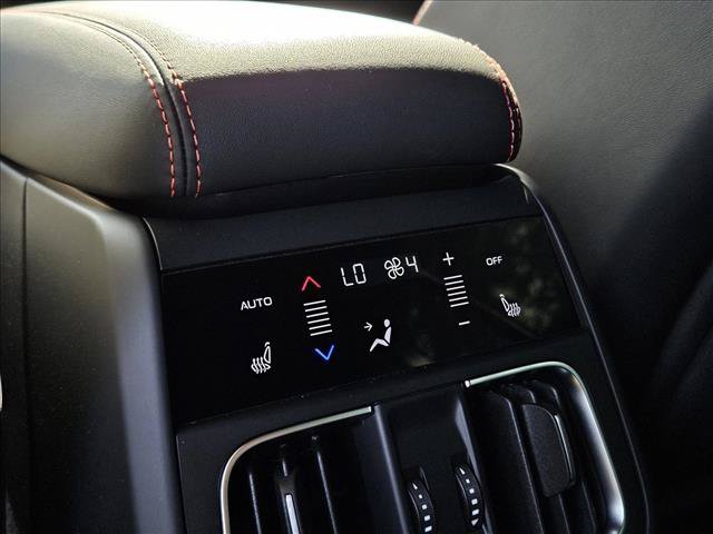 Used 2024 Maserati Grecale Trofeo AWD/4WD image 17
