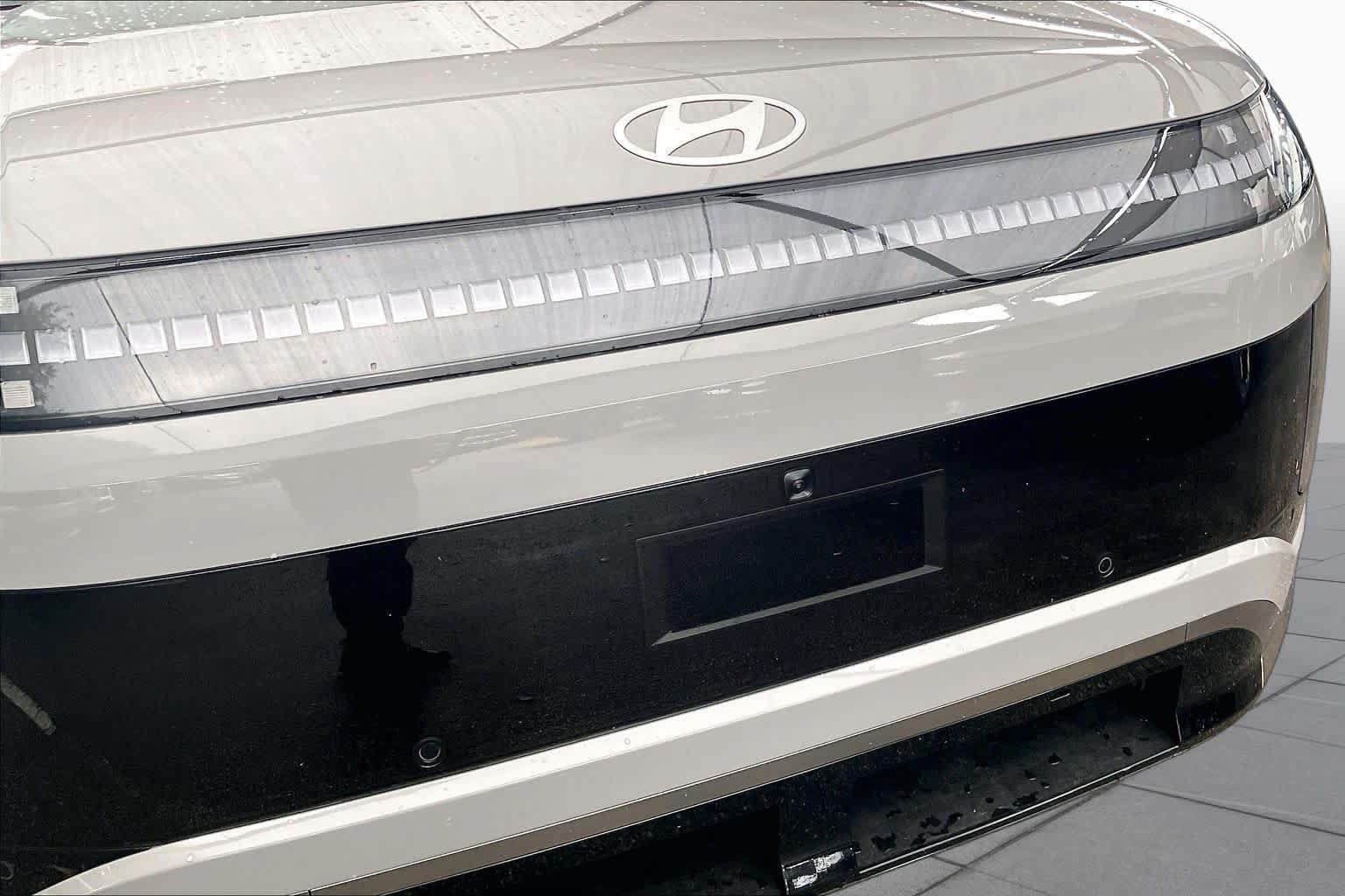 Certified 2026 Hyundai Ioniq 9 Calligraphy AWD/4WD image 29