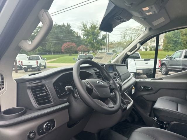 New 2025 Ford Transit 250 Low Roof image 18