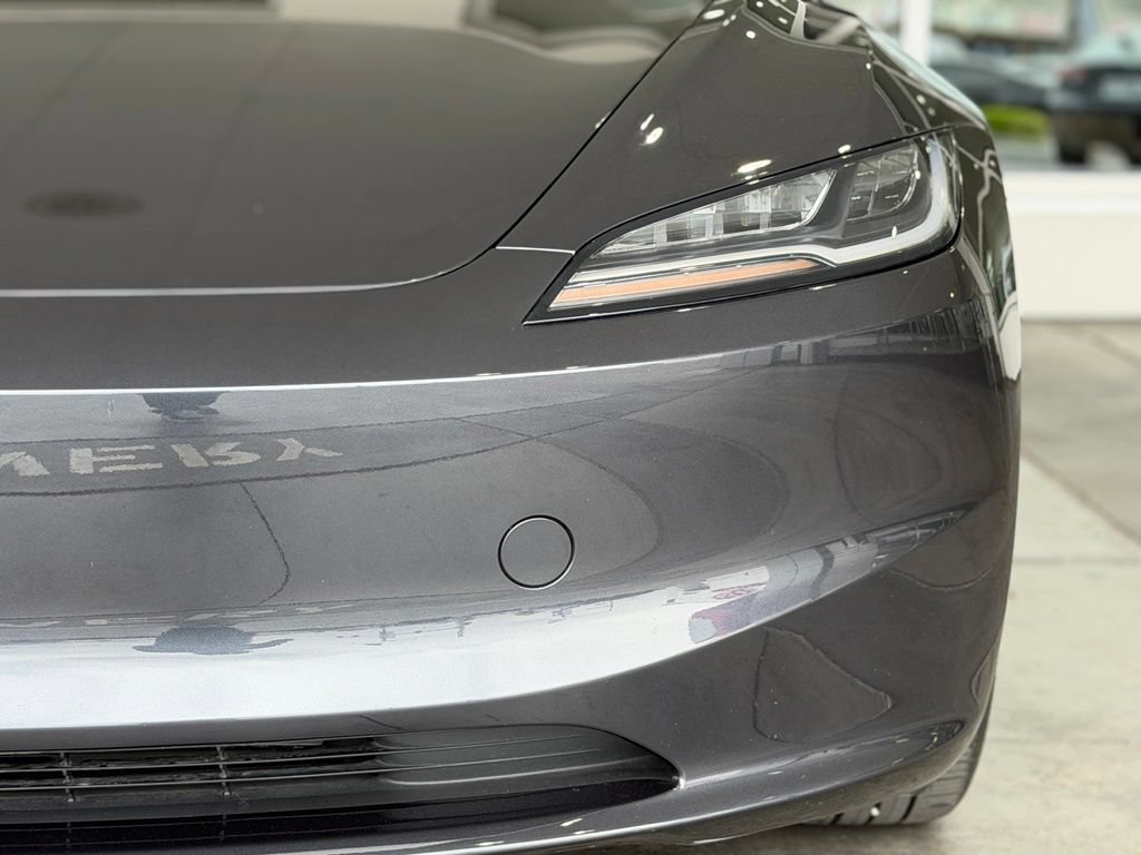 Used 2024 Tesla Model 3 Standard Range RWD image 5