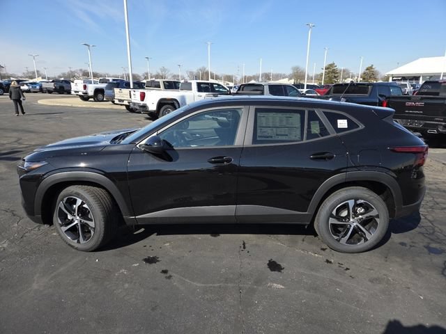 New 2026 Chevrolet Trax RS w/ Sunroof Package FWD image 21