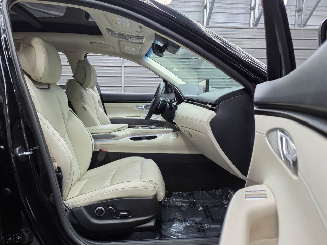 Used 2023 Genesis GV70 2.5T w/ Advanced Package AWD/4WD image 14