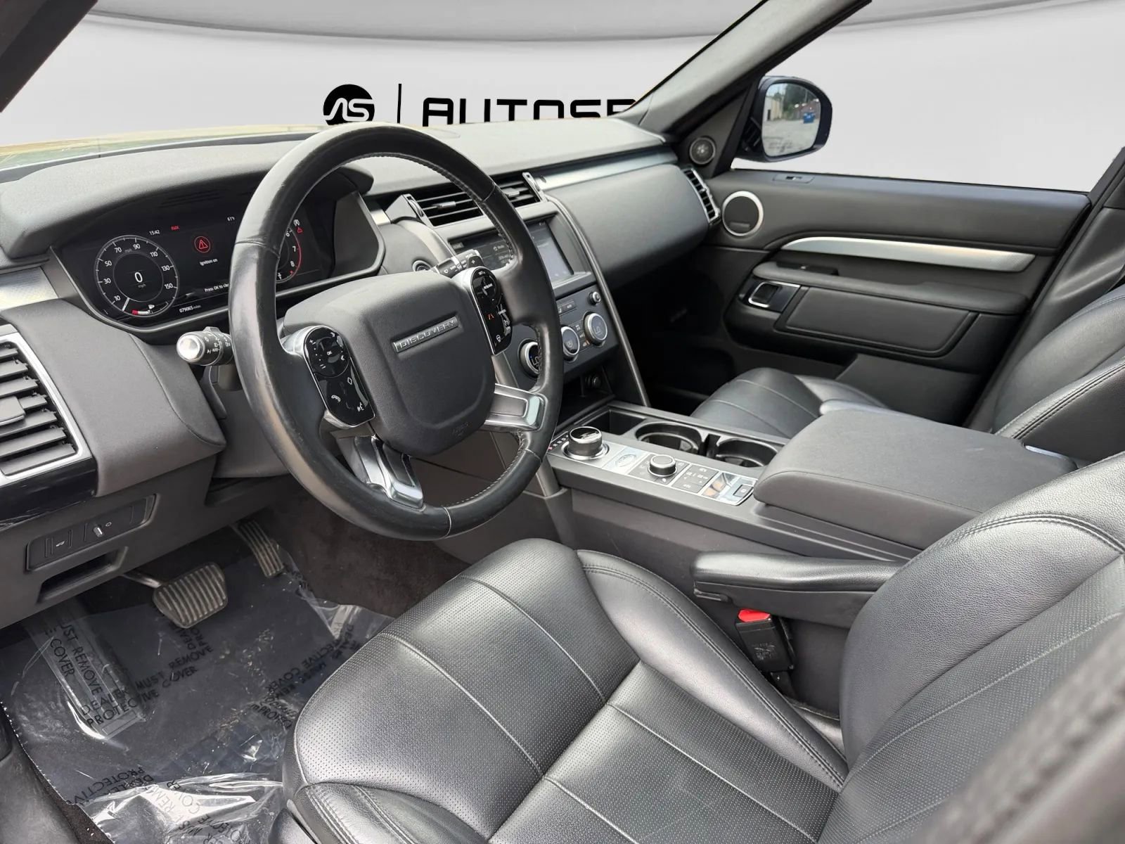 Used 2020 Land Rover Discovery Landmark AWD/4WD image 16
