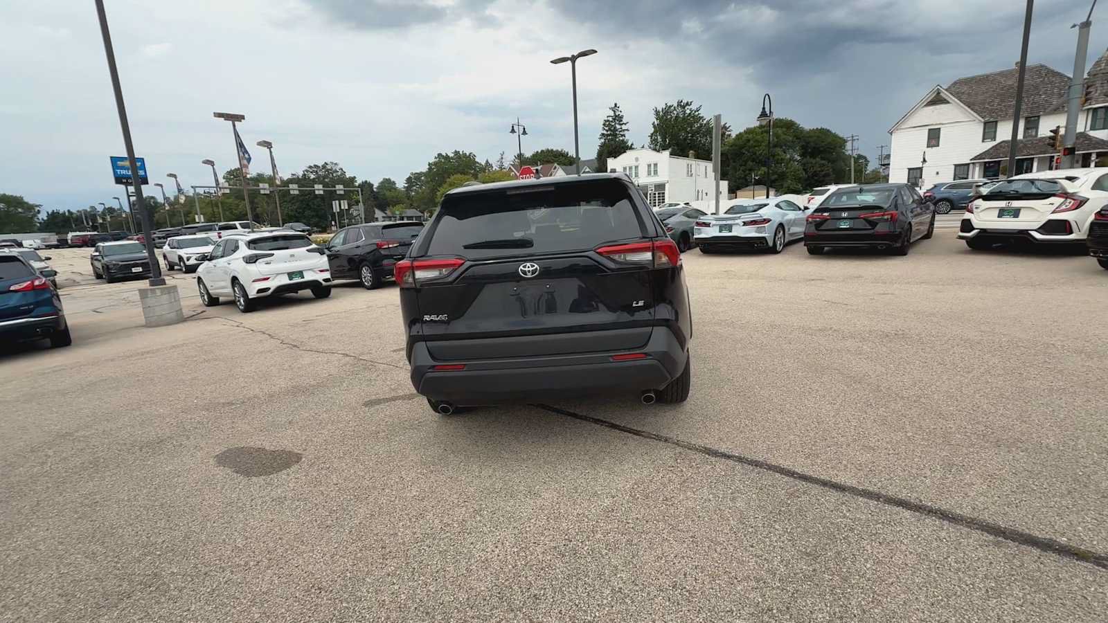 Used 2020 Toyota RAV4 LE w/ Carpet Mat Package FWD image 7
