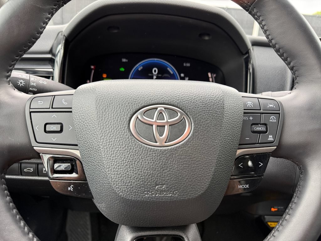 Certified 2025 Toyota Camry LE w/ Convenience Package AWD/4WD image 32