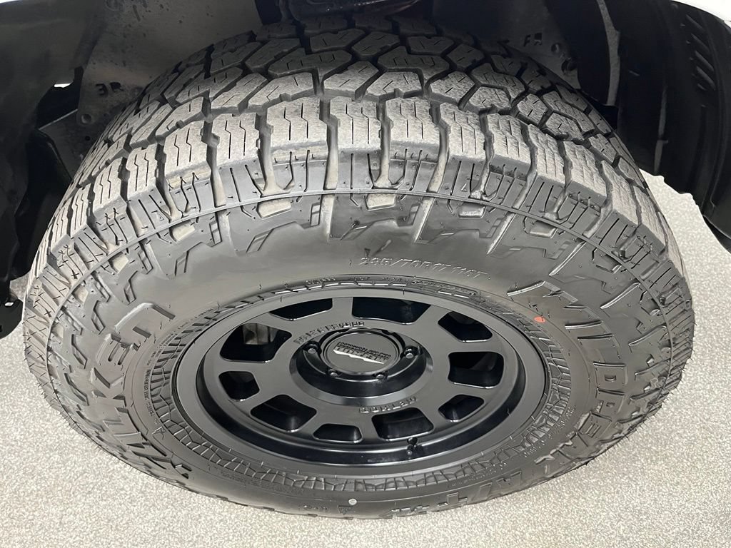 Used 2022 Toyota 4Runner TRD Off-Road Premium AWD/4WD image 18