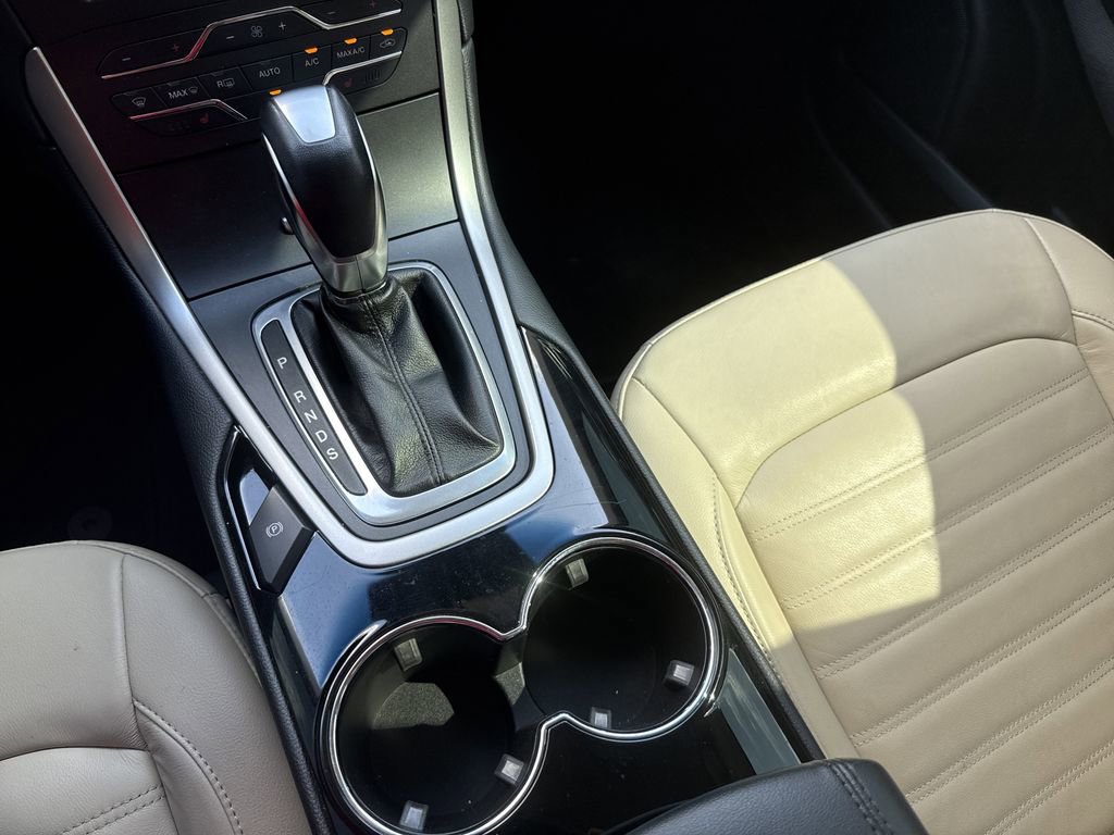 Used 2018 Ford Edge SEL w/ Equipment Group 201A image 20