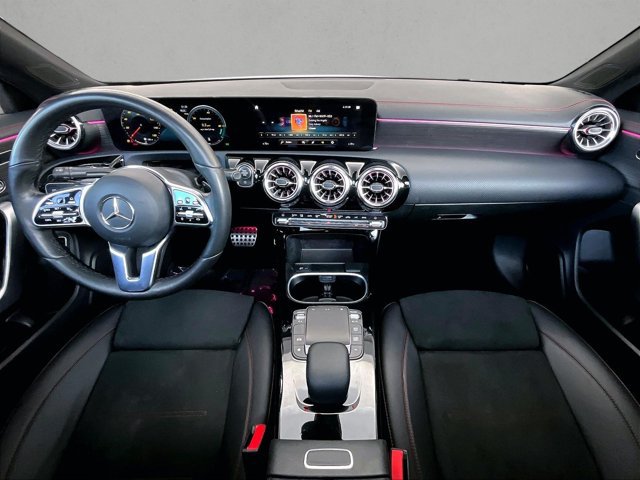 Used 2023 Mercedes-Benz CLA 250 4MATIC image 15
